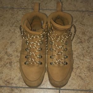 Nike Air Jordan 9’s Retro boot